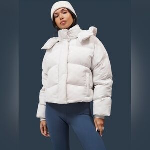 NWT! "CULTURE COUTURE" BRIGHT WHITE PUFFER JACKET SZ. L ~ LIGHTWEIGHT